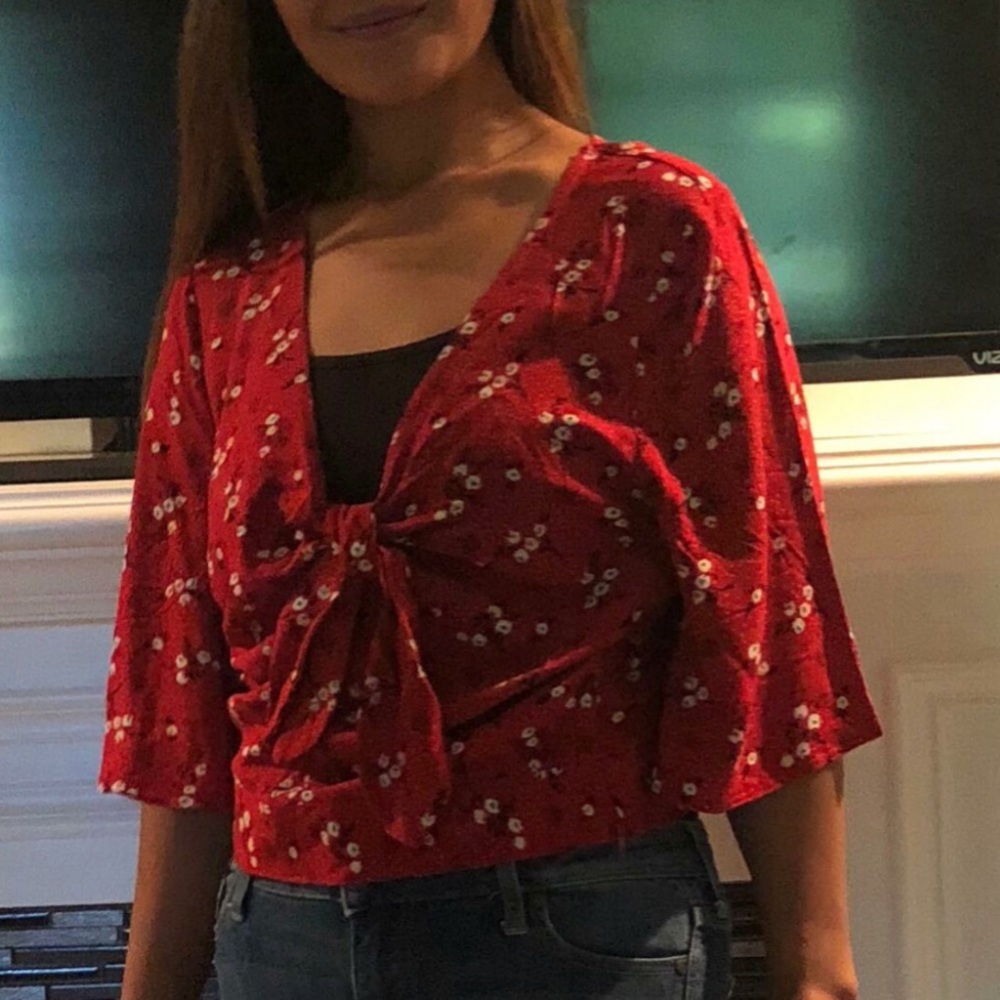 red top - Picture 3 of 3